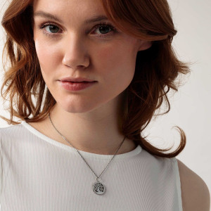 Сребриста висулка с дърво на живота