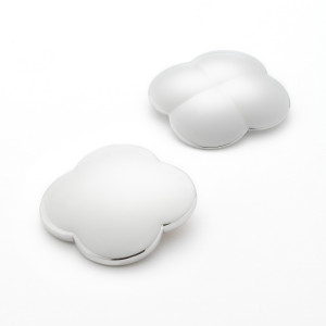 Магнит за тяло с форма на детелина